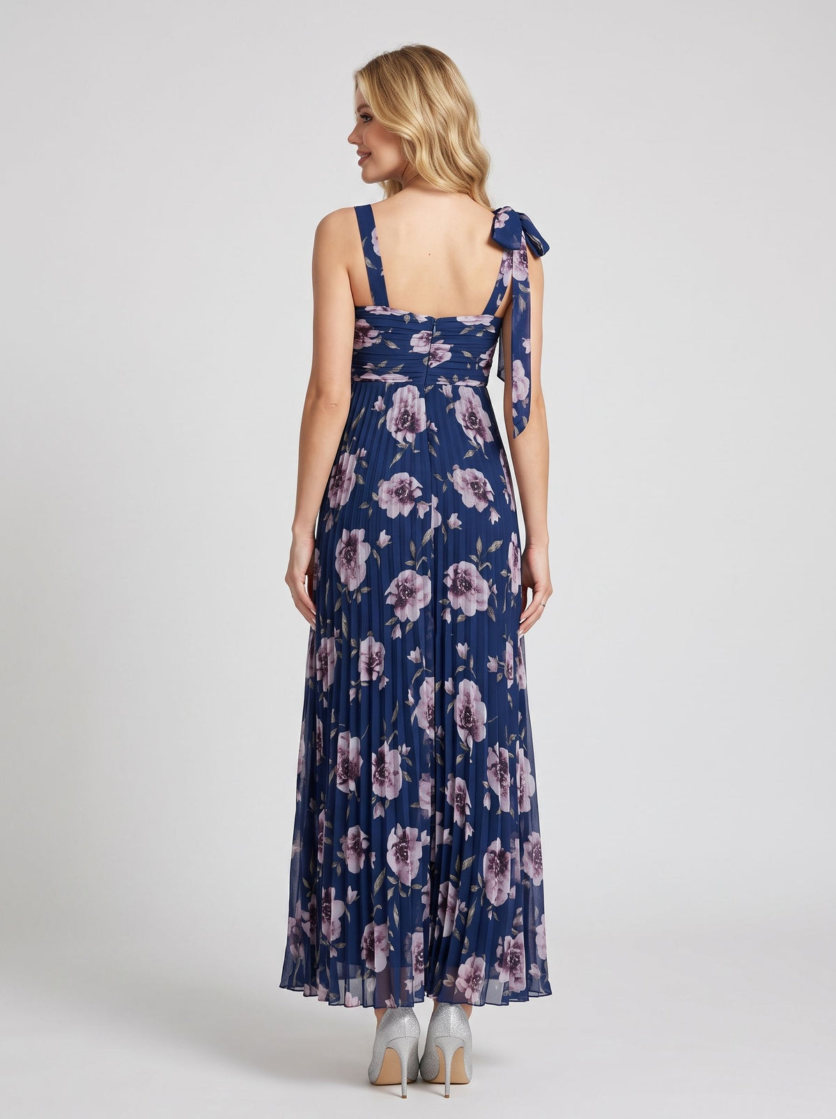 Dark Navy Chiffon A-Line Floor-Length Bridesmaid Dress with Square Neck and Tie-Shoulder Straps