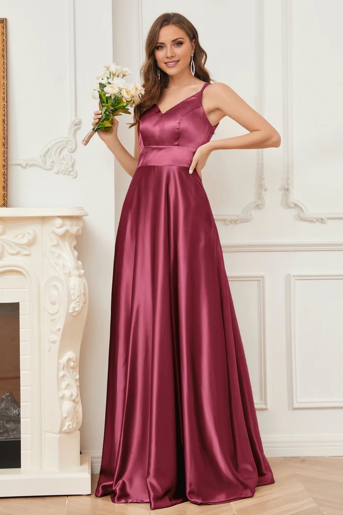 Vestido de dama de honor de satén suave, escote en V y tirantes finos hasta el suelo