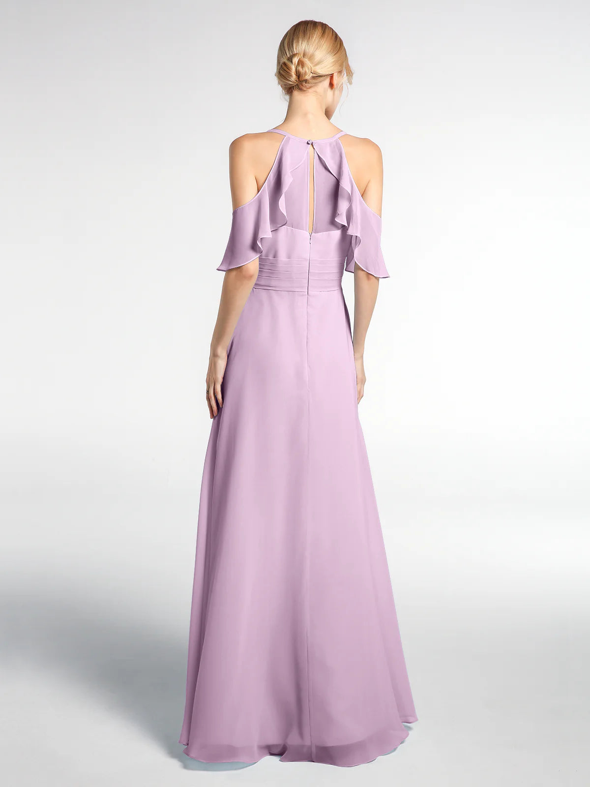 Vestido estilo imperio con hombros finos y mangas con volantes