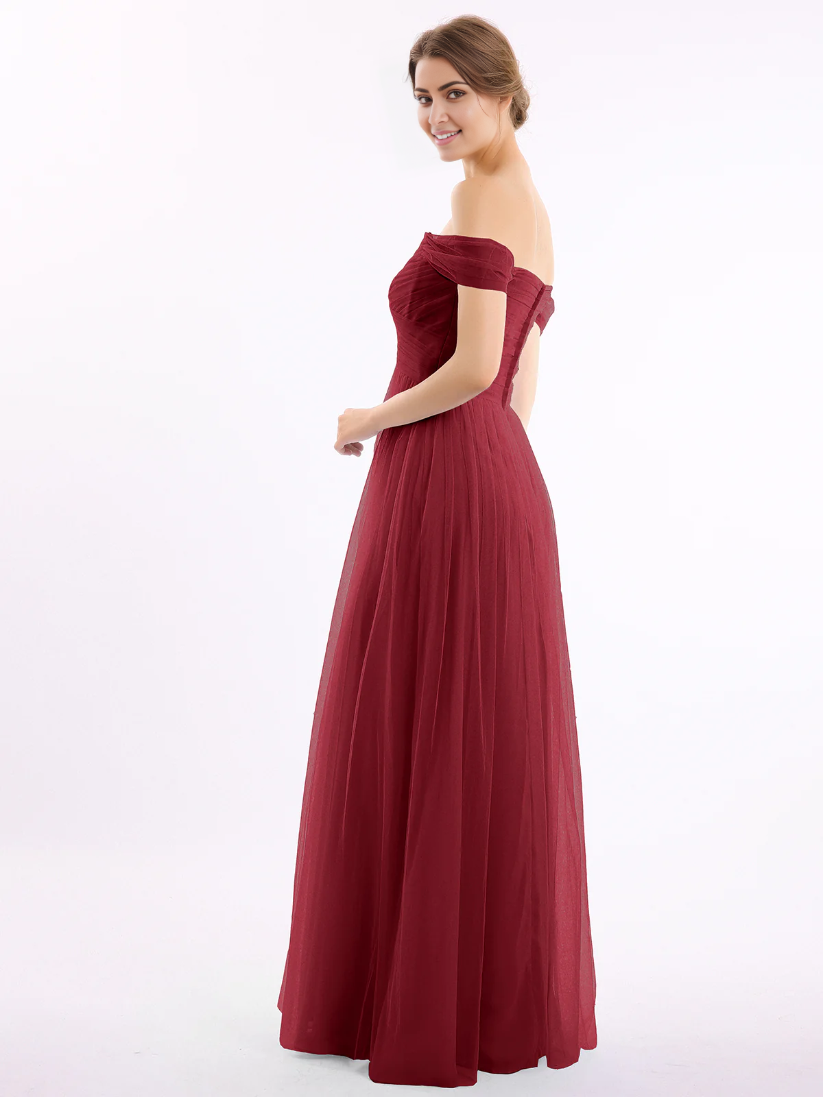 Abito in chiffon con scollo a cuore e spalle scoperte