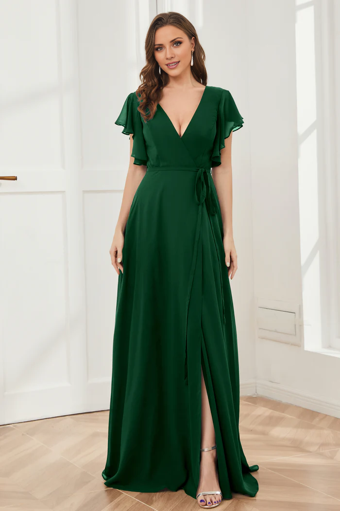 Vestido de dama de honor de gasa con escote en V, mangas con volantes, abertura y largo hasta el suelo