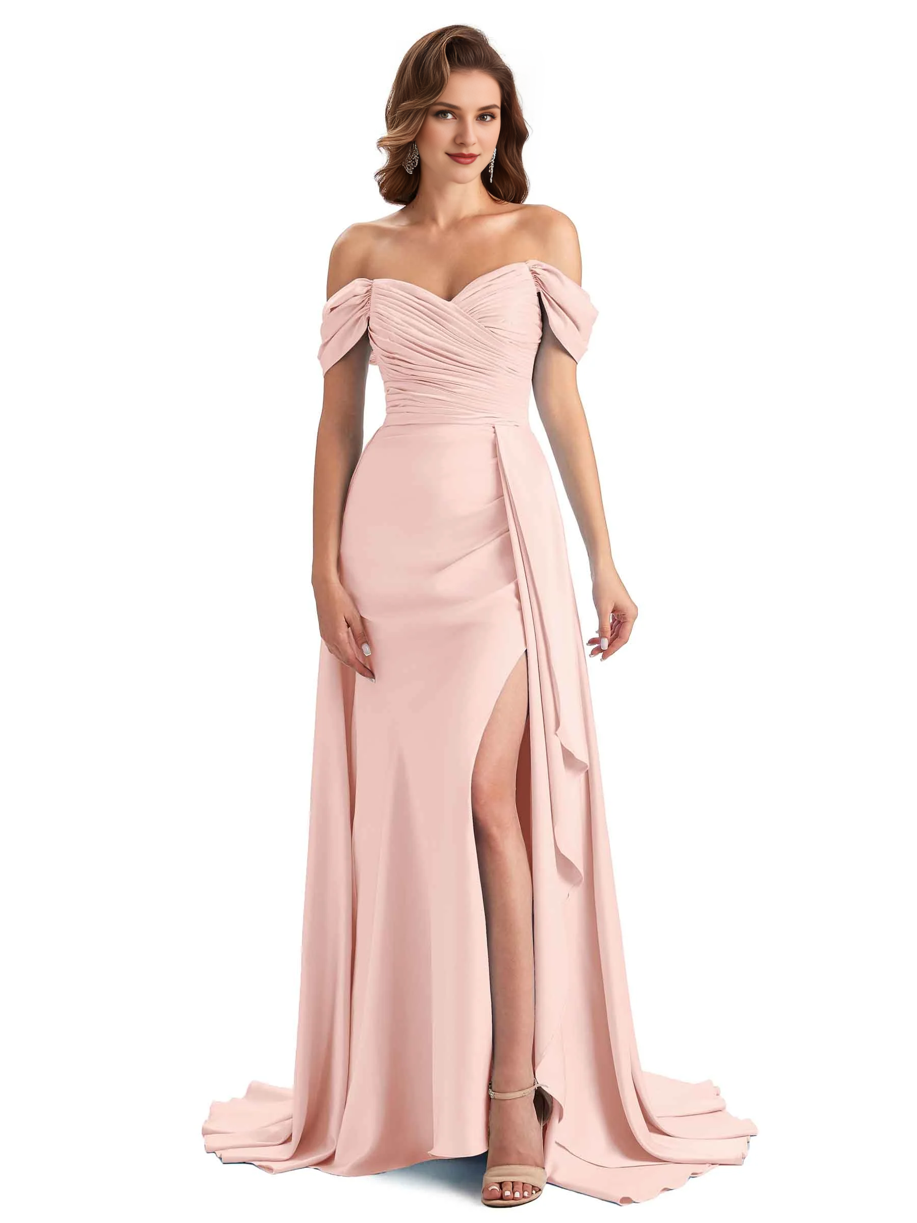 Vestido de dama de honor largo único con hombros descubiertos de satén suave y corte sirena con abertura lateral sexy