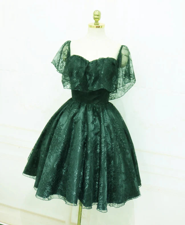Hermoso vestido de fiesta corto con hombros descubiertos y encaje verde oscuro, vestido de bienvenida con encaje