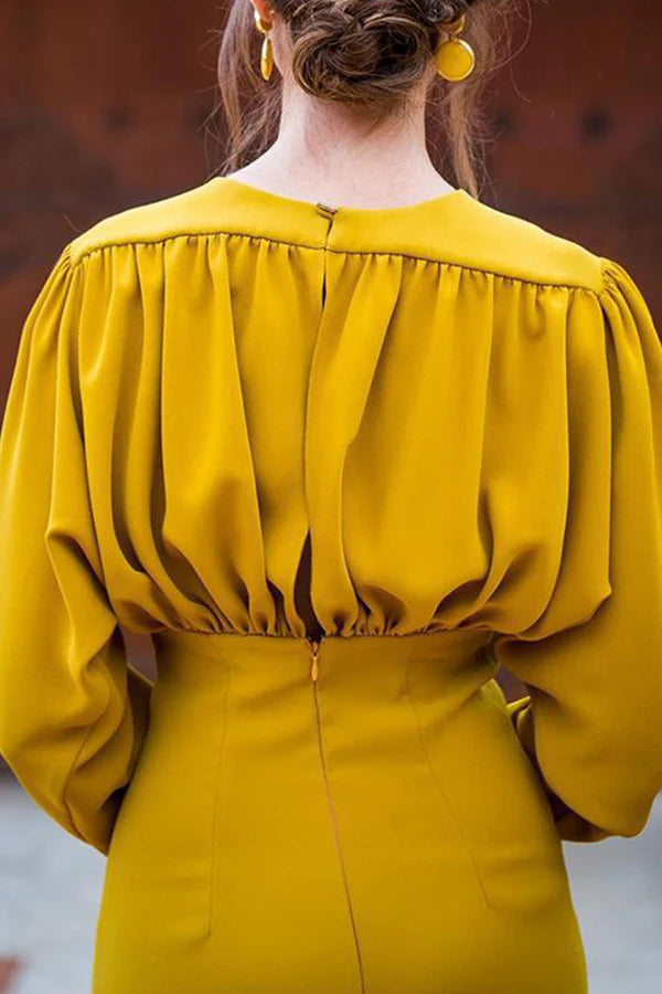 Elegante vestido de noche de un solo paso con escote en V y diseño de patchwork de color sólido.