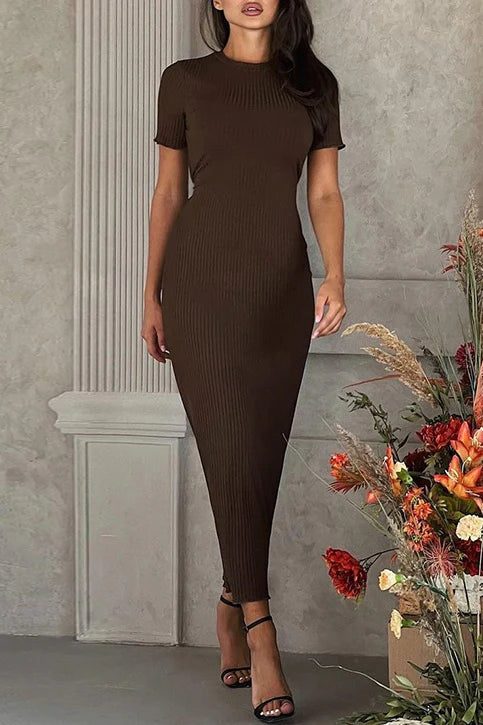 Casual solid color basic O-neck short sleeved evening dress