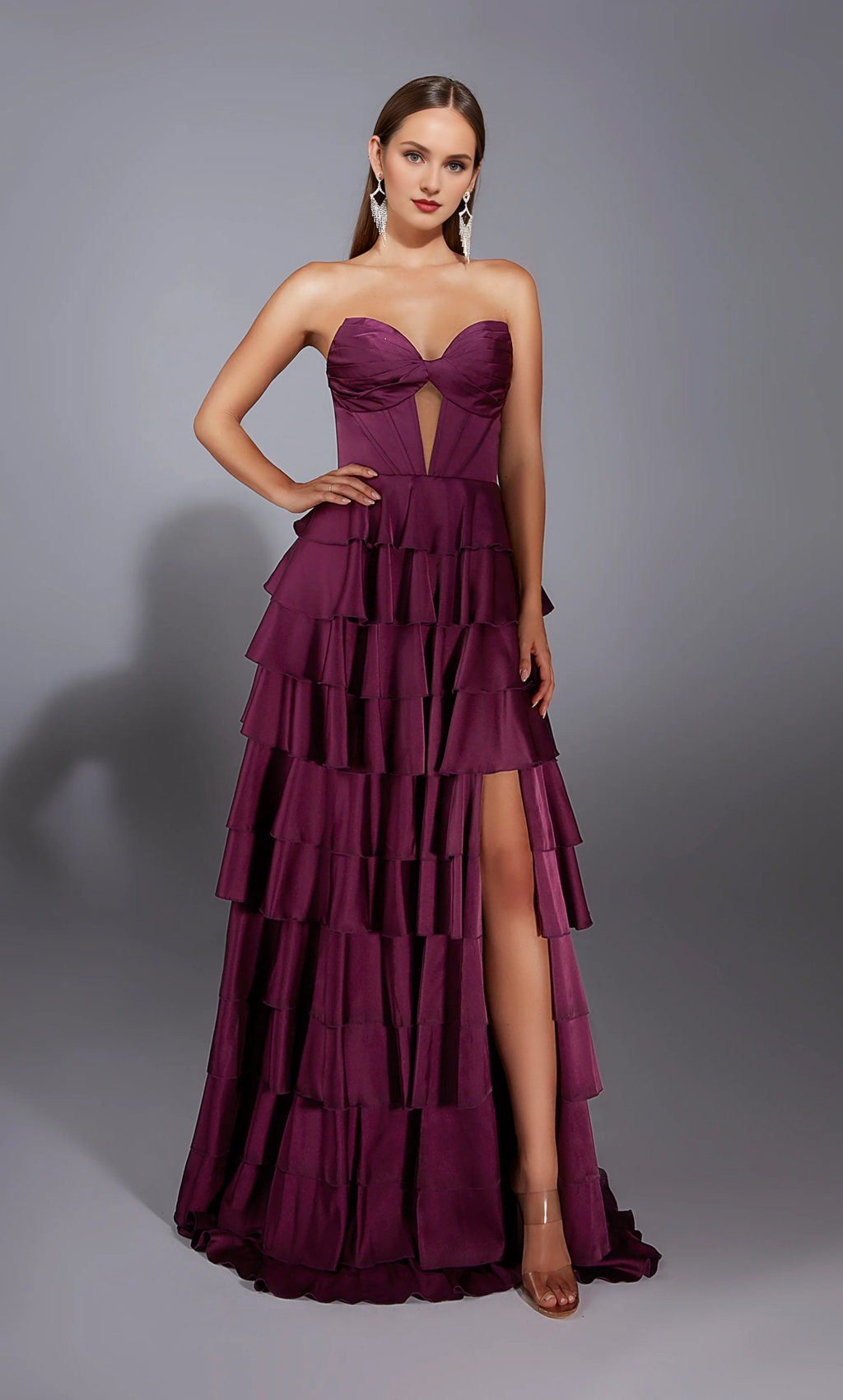 Vestido de noche largo formal de corte A con escote en V profundo de gasa satinada y abertura tipo corsé ajustado con cordones