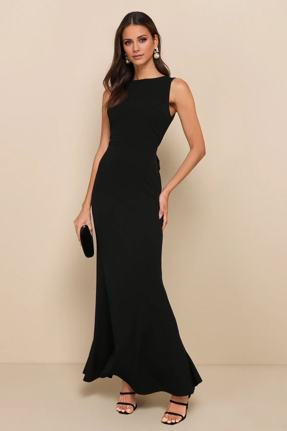 Black Crepe Sheath/column Floor-Length Dress with Boat Neck and High Back