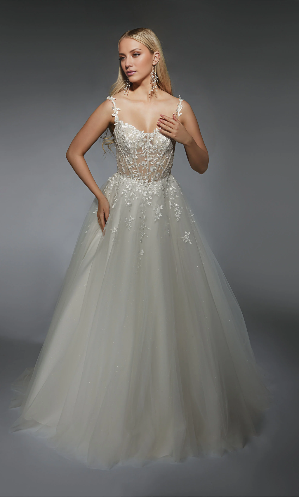 Ivory Tulle A-Line Floor-Length Bridesmaid Dress with Sweetheart Neckline & Floral Lace Boned Bodice