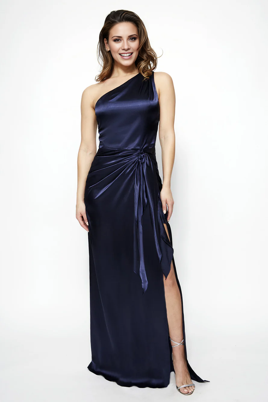 Vestido de fiesta Jimiss con cuello asimétrico, hombros descubiertos, sin mangas, espalda descubierta, abertura lateral y largo hasta el suelo