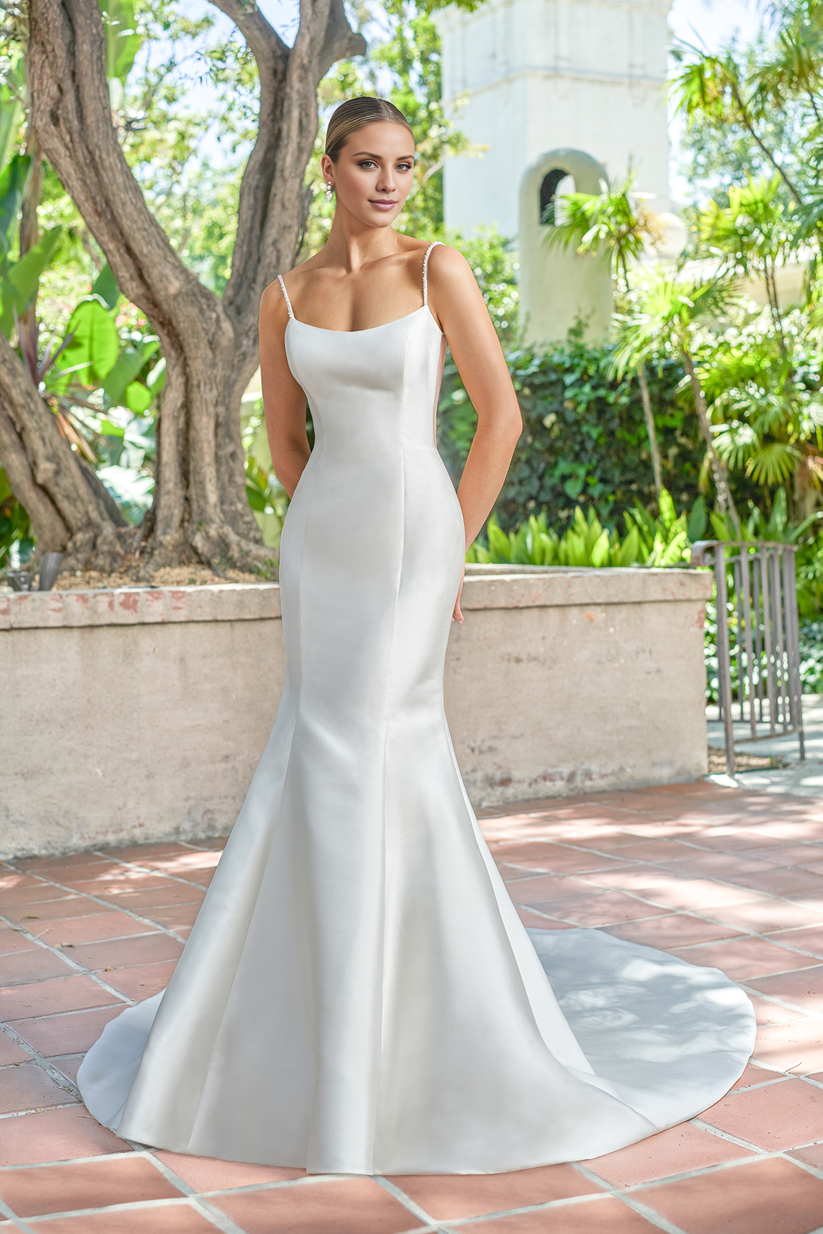 Vestido de novia con escote redondo bajo, transparente, con flores 3D fantasma y largo hasta el suelo