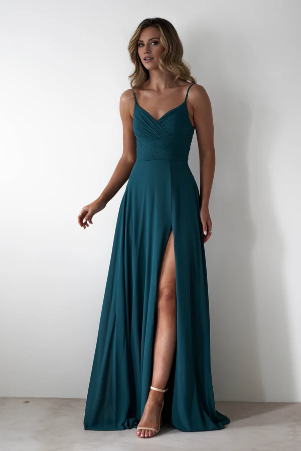 Vestido de fiesta con tirantes finos, espalda abierta y largo hasta el suelo - Vestido Jimiss 