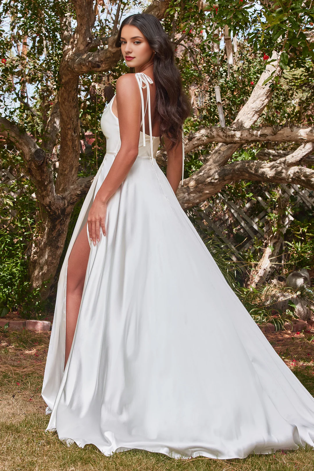 Vestido de novia largo de satén blanco de corte A