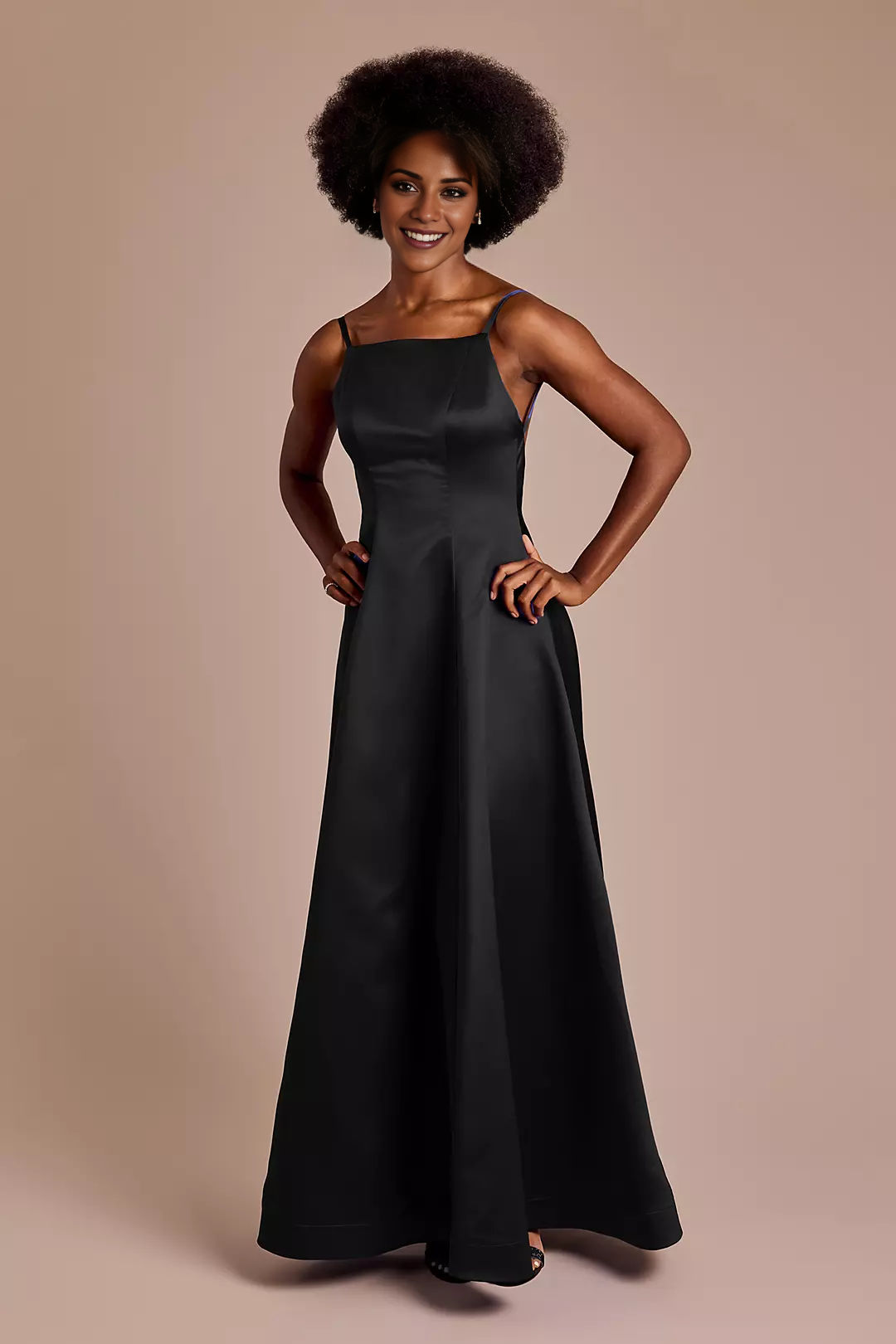Vestido de fiesta Jimiss de satén con escote cuadrado, tirantes finos, sin espalda y largo hasta el suelo