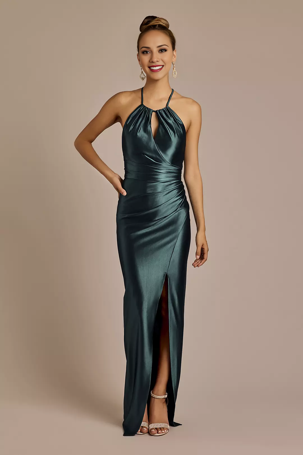 Vestido de fiesta Jimiss con escote halter, espalda descubierta, sin mangas, abertura lateral y largo hasta el suelo