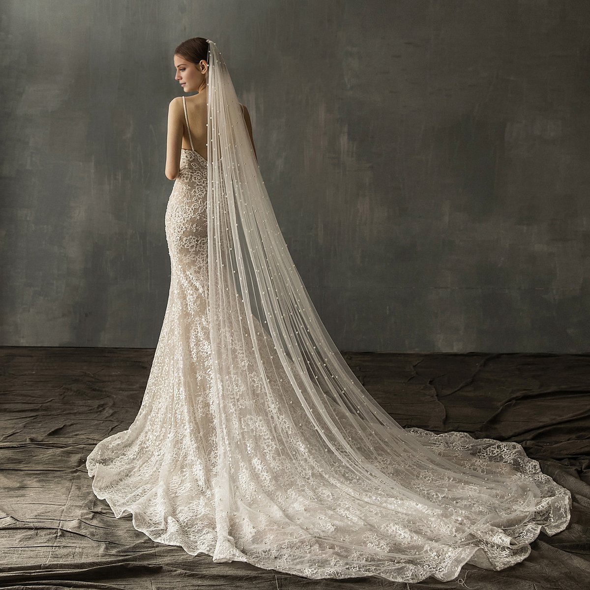 Ivory Lace Mermaid Floor-Length Sweetheart Low-Back Dress