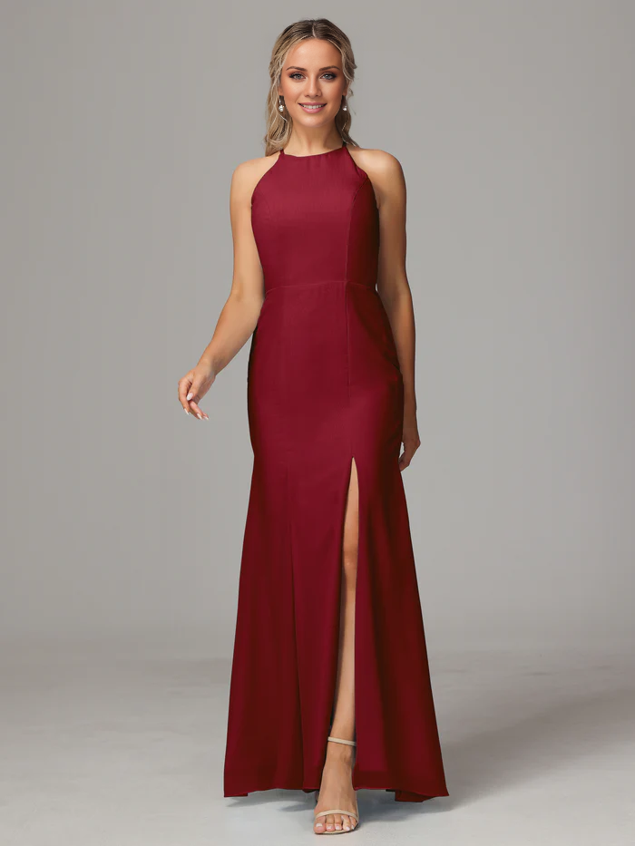 Vestido de dama de honor de gasa con escote colgante, espalda descubierta y abertura lateral