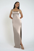 Vestido de fiesta Jimiss con escote cuadrado, sin mangas, espalda descubierta, abertura lateral y largo hasta el suelo