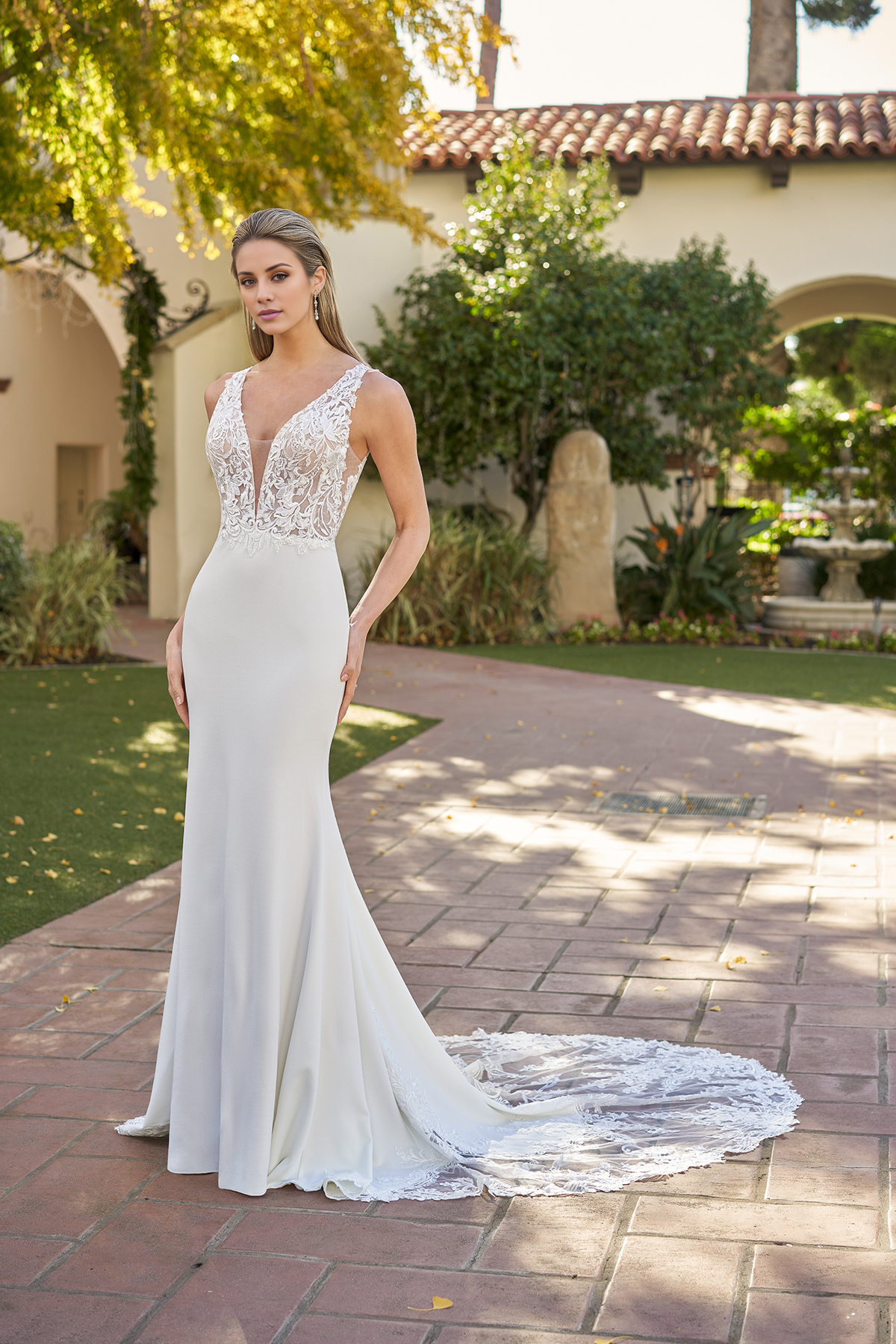 Ivory Mermaid V-Neck Floor-Length Wedding Dress with Lace Appliques & Chapel Train