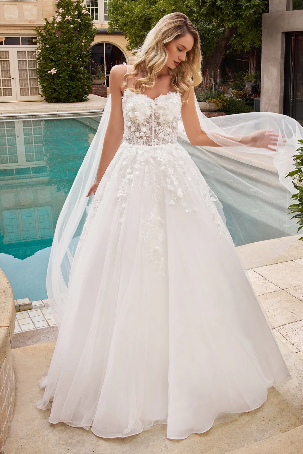 Vestido de novia largo sin mangas con capa y calcomanía floral 3D
