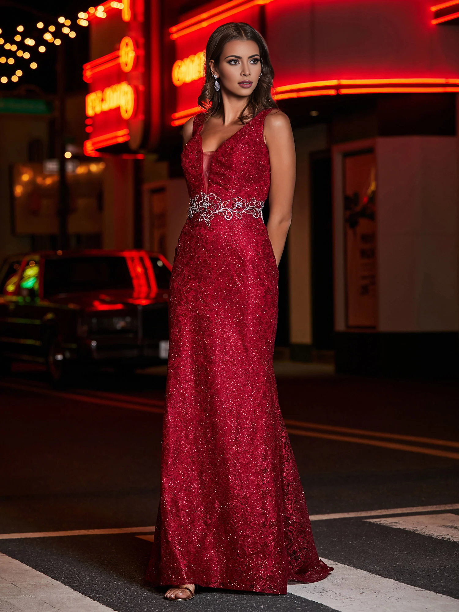 Vestido largo ajustado de encaje con escote en V profundo