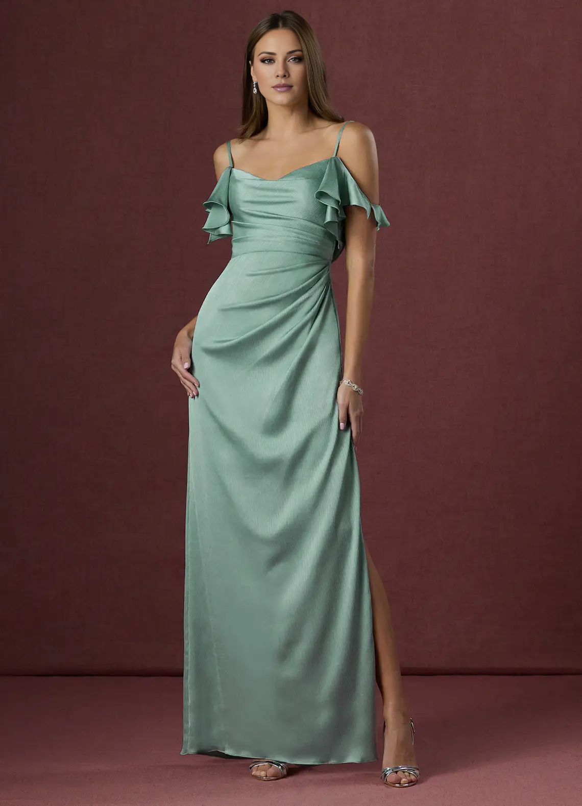 Vestido de fiesta Jimiss con escote barco, tirantes finos, abertura lateral y largo hasta el suelo 