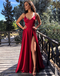 Vestido de fiesta Jimiss de satén con tirantes finos, abertura lateral en rojo intenso y largo hasta el suelo