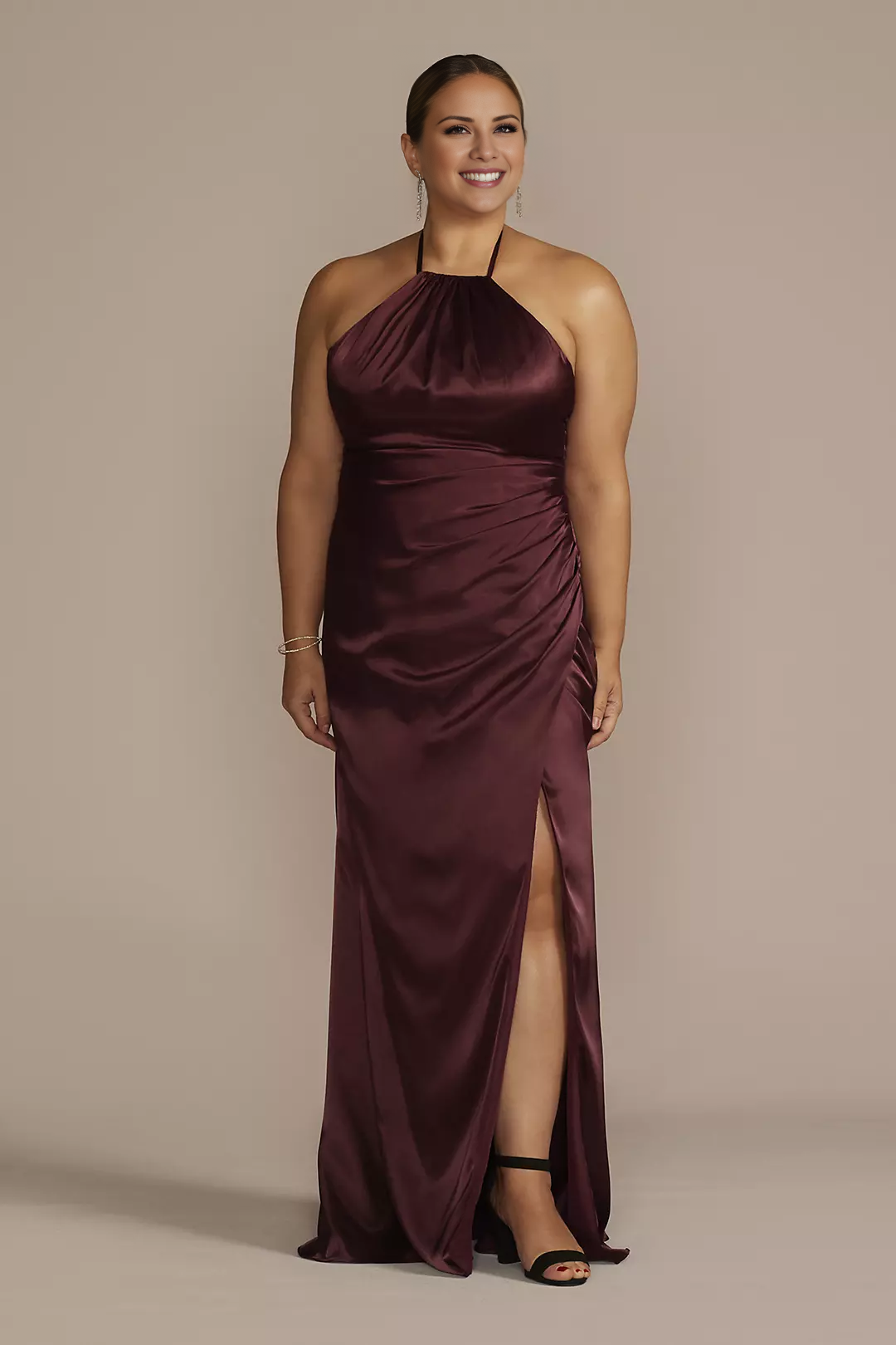 Vestido de fiesta Jimiss con escote halter, sin mangas, tirantes finos, aberturas laterales y largo hasta el suelo