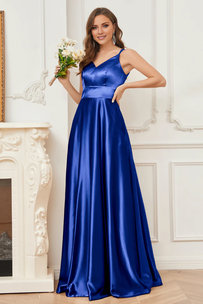 Vestido de dama de honor de satén suave, escote en V y tirantes finos hasta el suelo