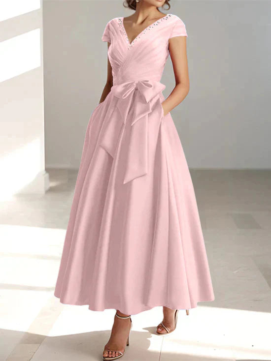 Abiti da mamma della sposa con tasche, scollo a V e stile principessa/a trapezio