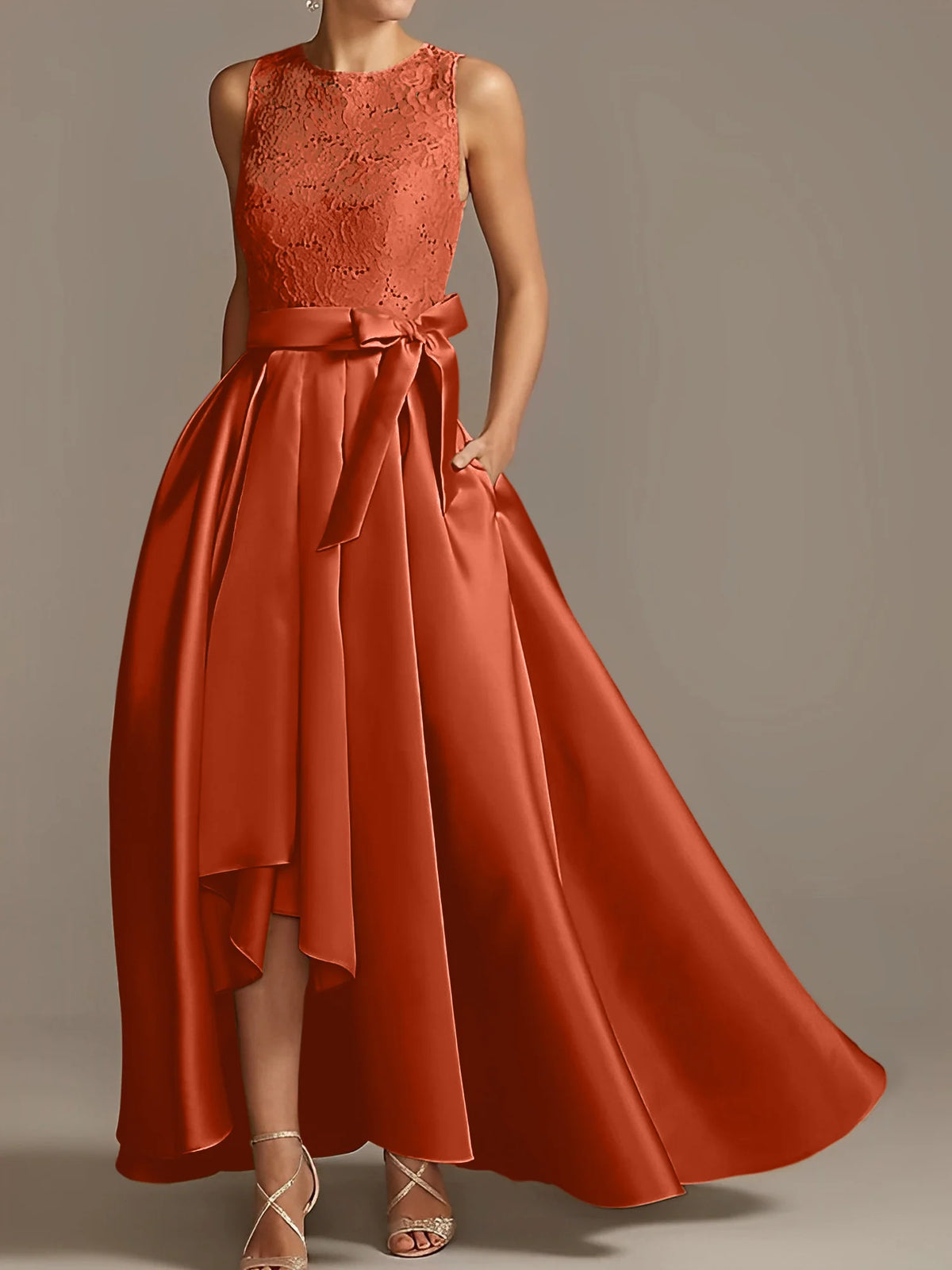 Vestido de madre de la novia de encaje plisado sin mangas con cuello princesa/línea A