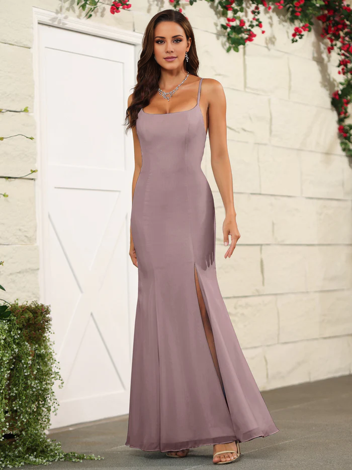 Vestido de dama de honor largo hasta el suelo con tirantes finos en gasa con espalda cruzada