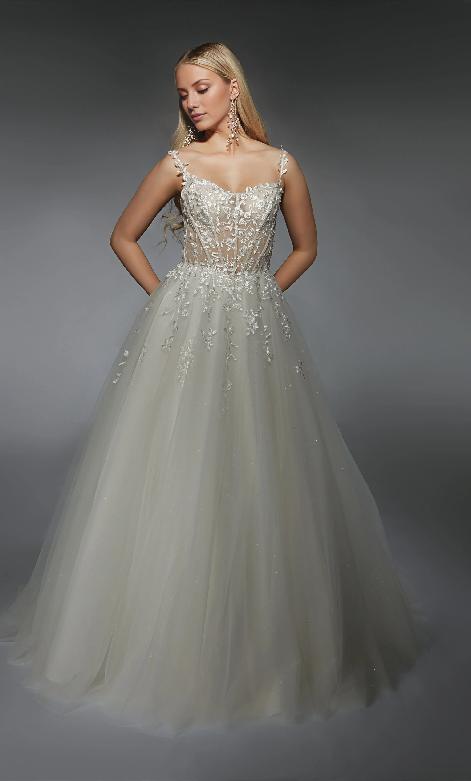 Ivory Tulle A-Line Floor-Length Bridesmaid Dress with Sweetheart Neckline & Floral Lace Boned Bodice