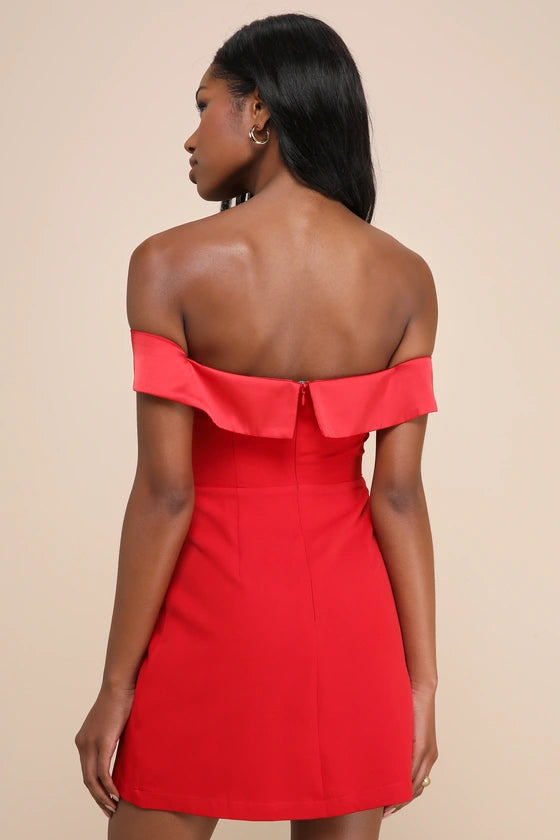Red Crepe Off-the-Shoulder Short Sheath/column Dress