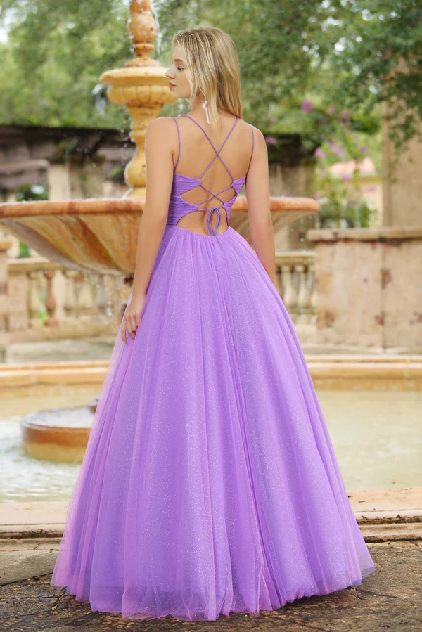 Vestido de fiesta cruzado con escote en V profundo y tirantes finos hasta el suelo