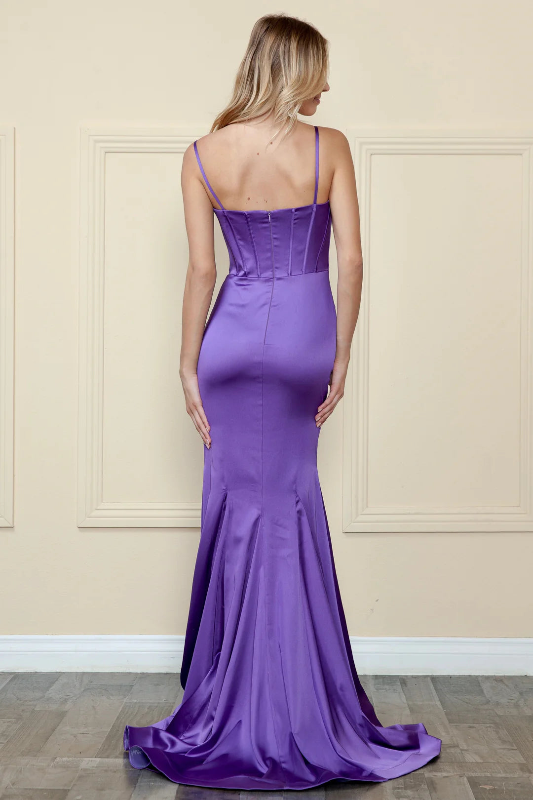 Vestido de seda Chamiyus largo sin mangas con falda ajustada