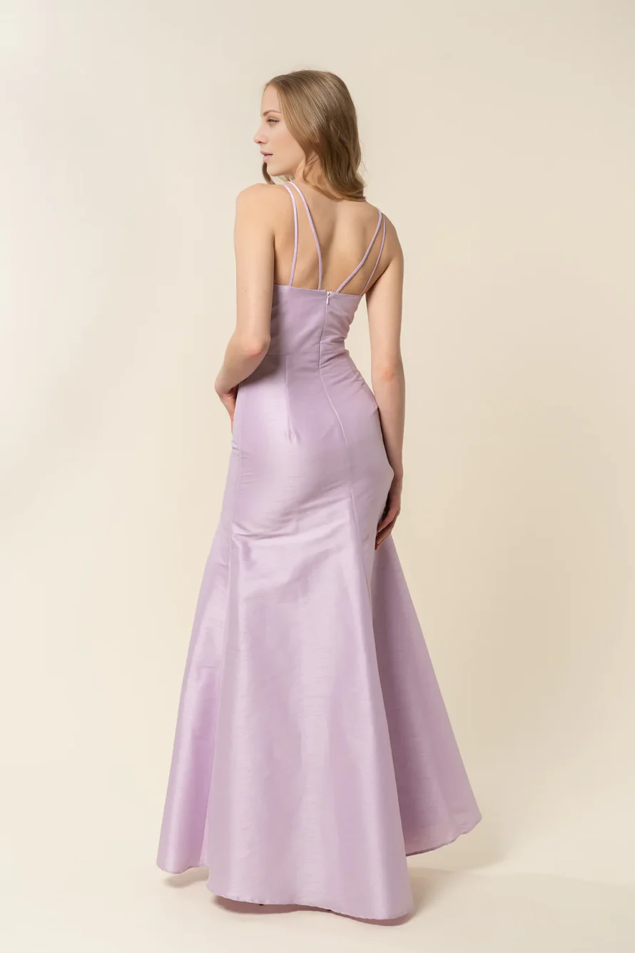 Vestido de fiesta Jimiss con escote barco, hombros descubiertos, sin mangas, espalda descubierta y largo hasta el suelo