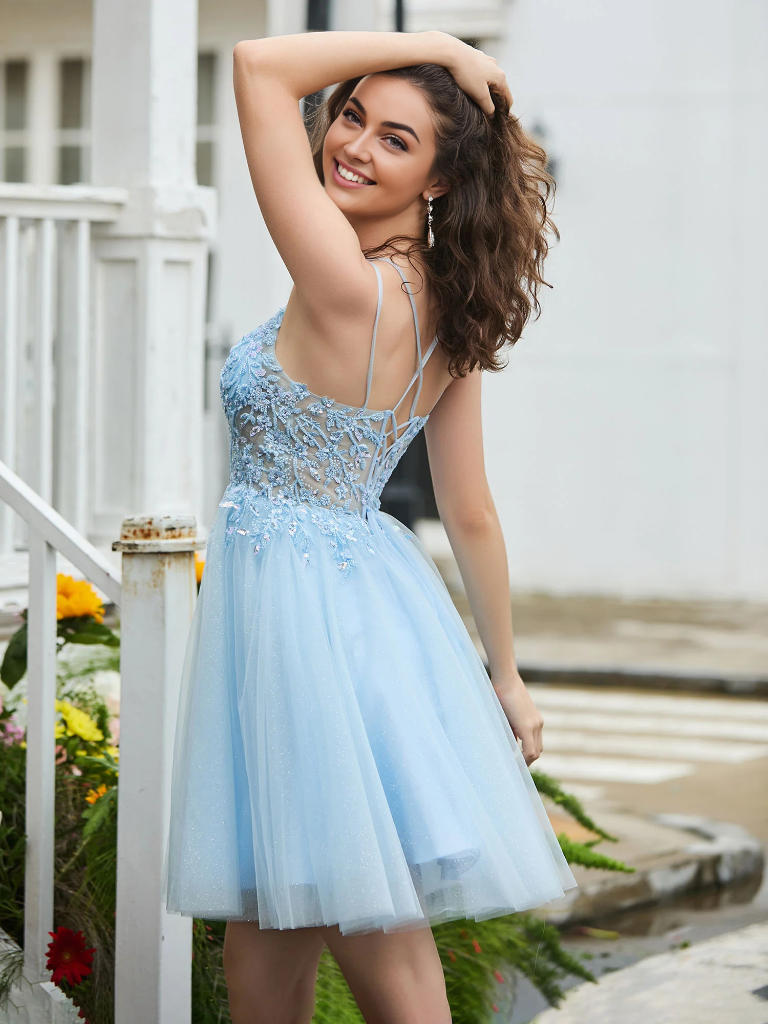 Vestido de fiesta con corsé decorativo de encaje