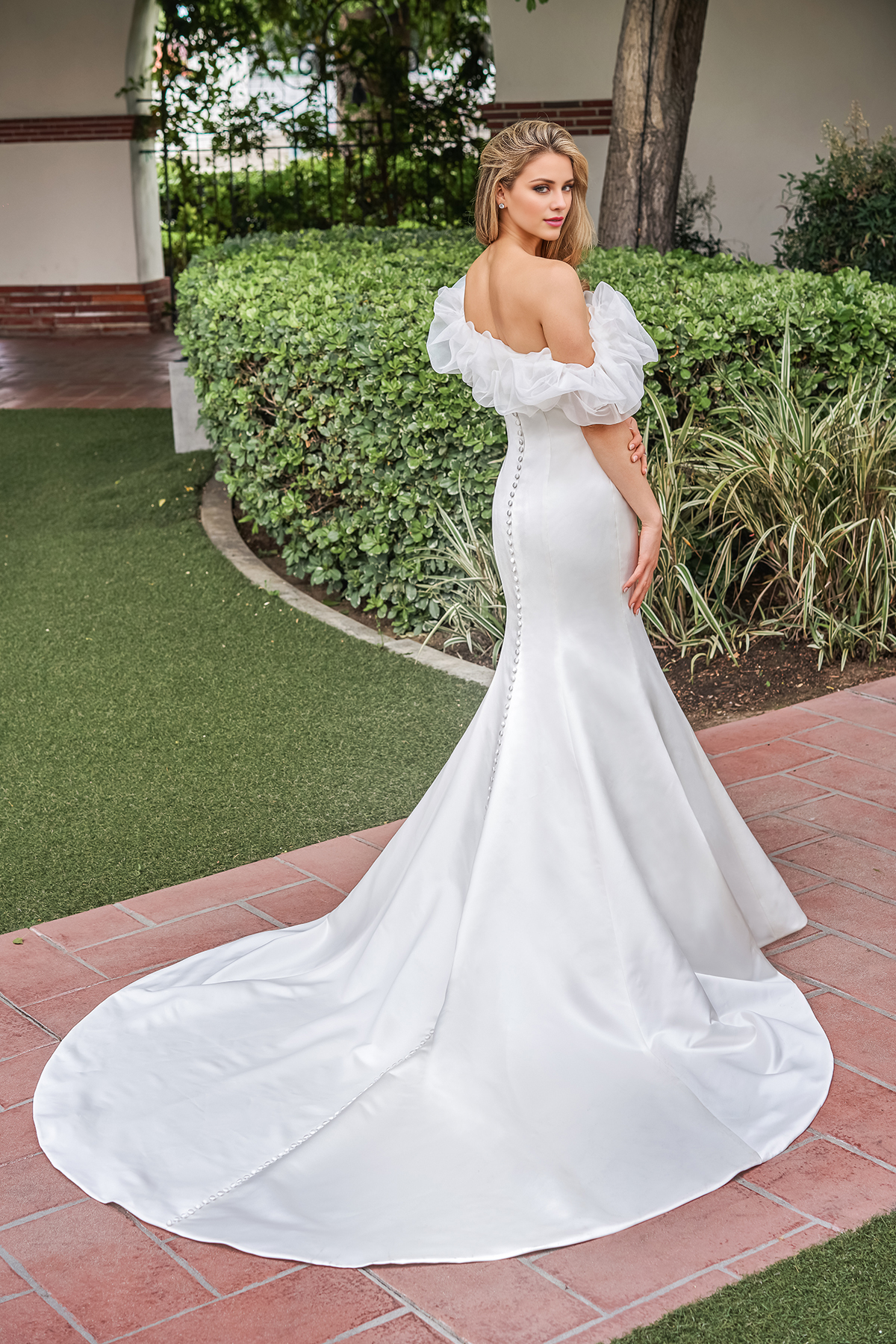 Mermaid satin asymmetrical collar and floor length wedding dress