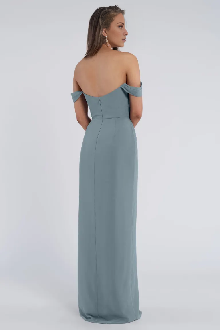 Vestido de fiesta Jimiss con hombros descubiertos, cuello sin mangas, espalda descubierta, abertura lateral y largo hasta el suelo