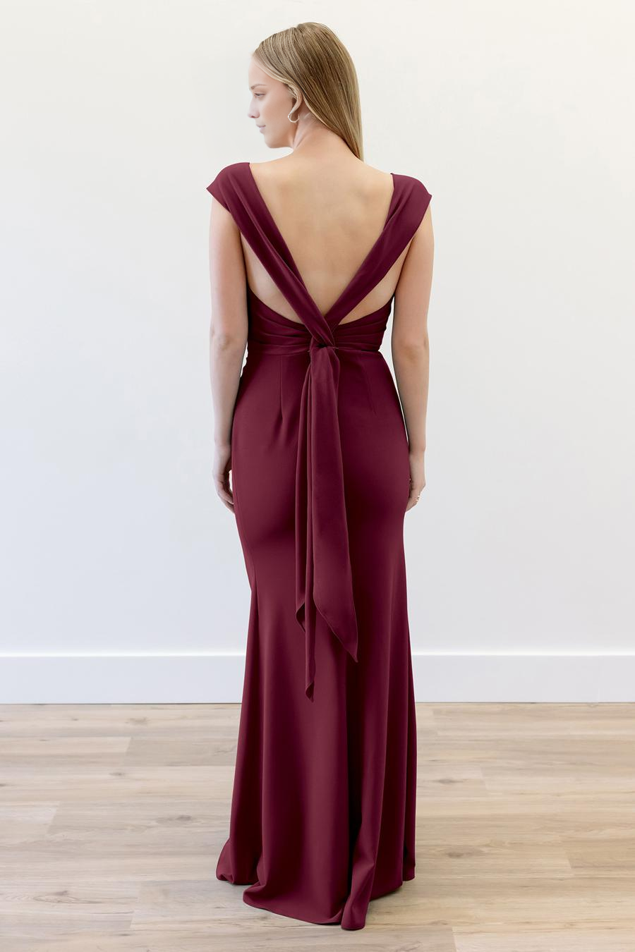 Vestido de noche Jimiss con escote cuadrado, sin mangas, detalles plisados y largo hasta el suelo