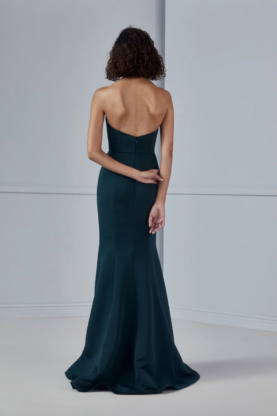 Vestido de fiesta Jimiss con hombros descubiertos, cuello, mangas, espalda descubierta y largo hasta el suelo