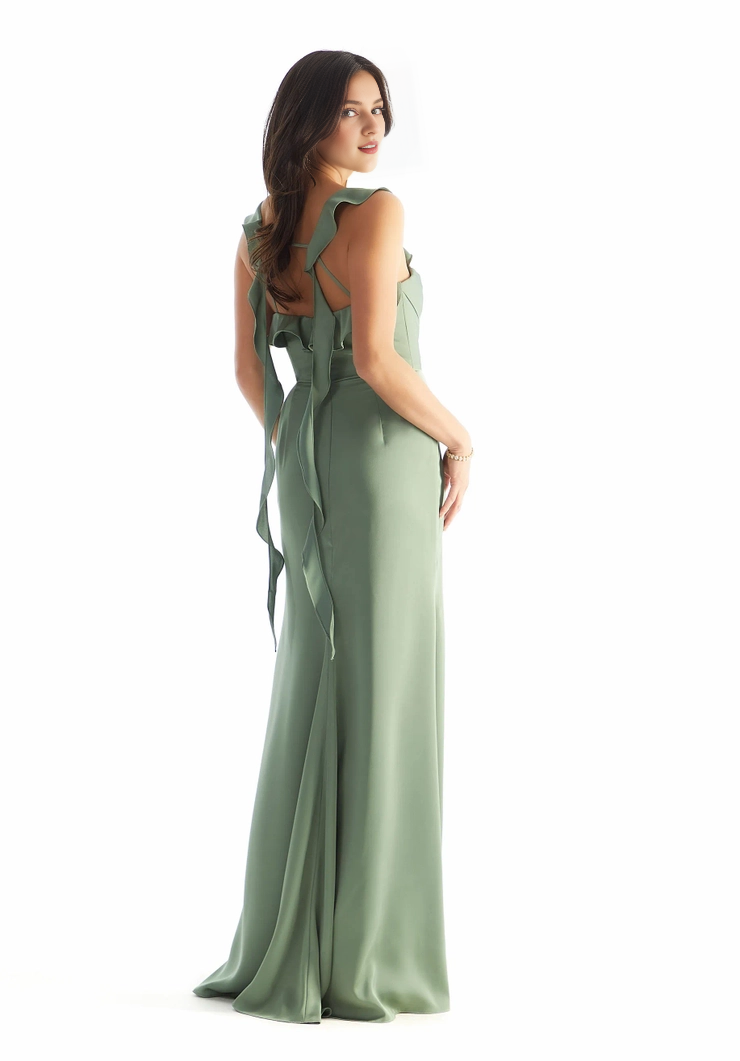 Vestido ajustado con cuello tipo bufanda, espalda de satén y borde con volantes