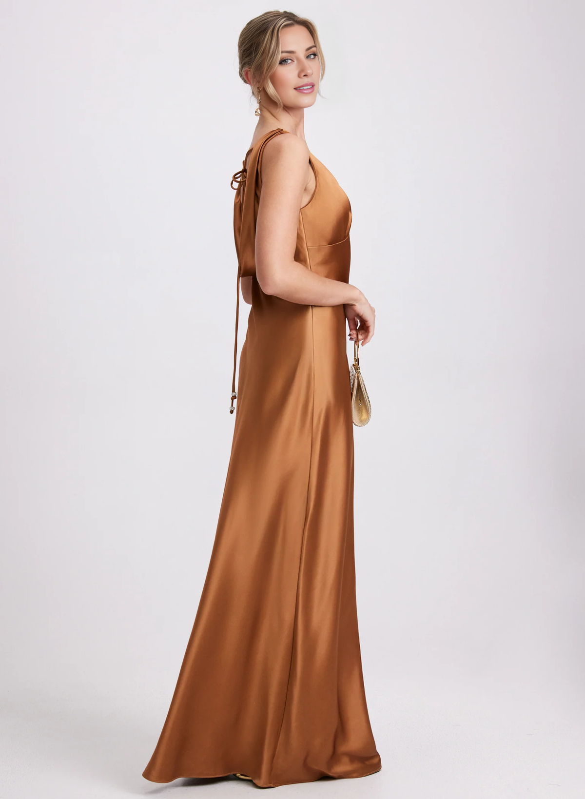 Vestido de fiesta largo de satén sin espalda, sin mangas y con escote en V de Jimiss