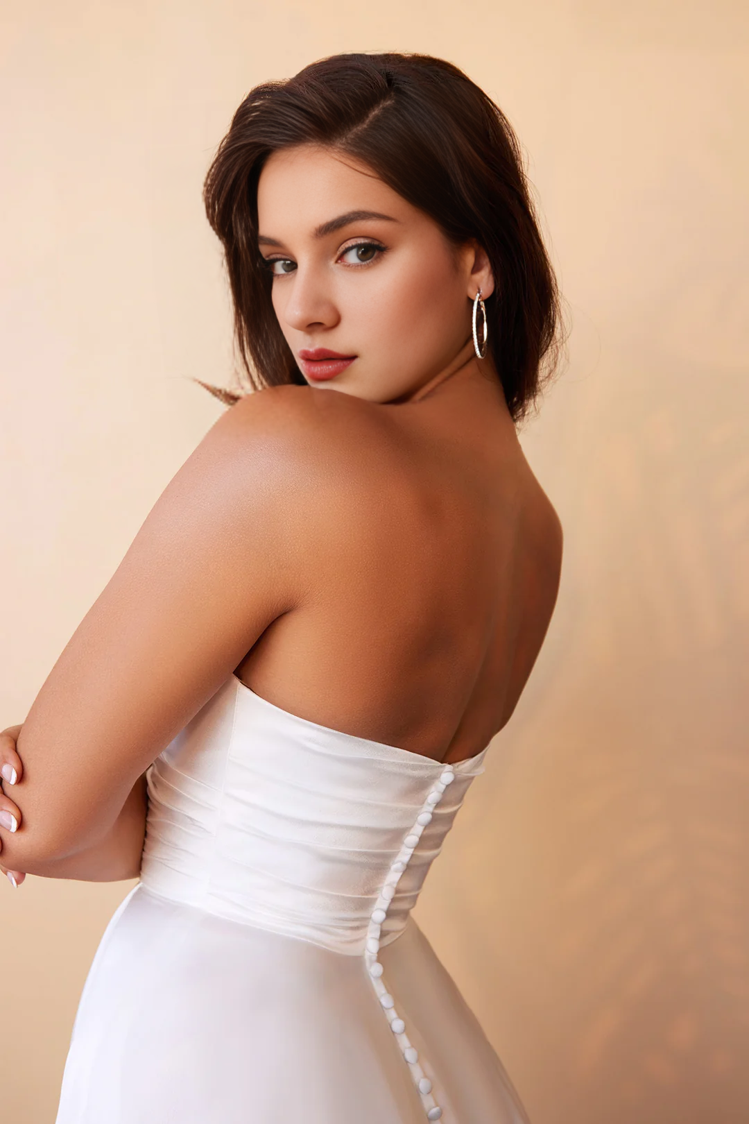 Vestido de novia sin tirantes de satén blanco roto