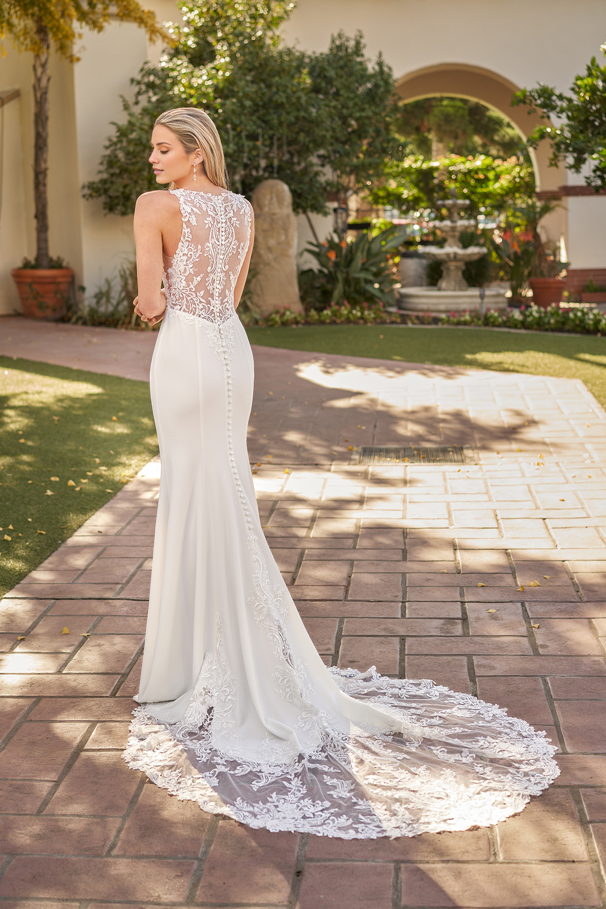 Ivory Mermaid V-Neck Floor-Length Wedding Dress with Lace Appliques & Chapel Train