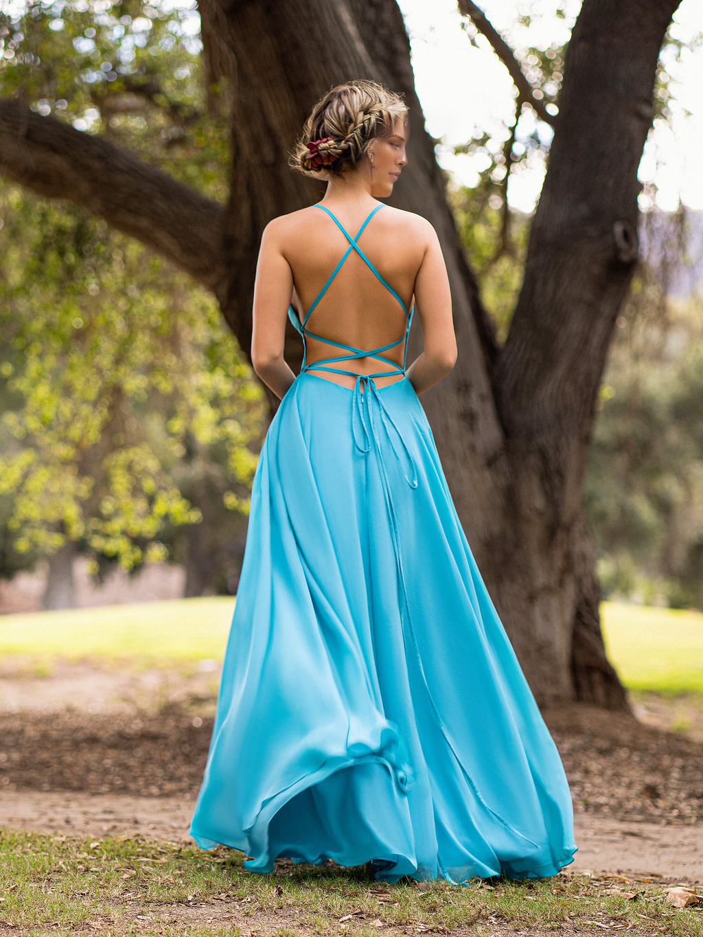 Abito formale a trapezio in chiffon dritto e lungo fino al pavimento, con schiena scoperta e lunghezza al pavimento