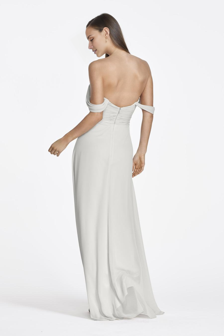 Vestido de noche Jimiss con hombros descubiertos, cuello, sin mangas, espalda descubierta, detalles plisados y largo hasta el suelo