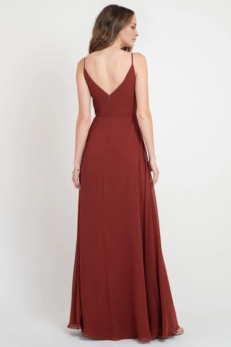 Vestido de noche Jimiss con cuello descubierto, hombros descubiertos, sin mangas, tirantes finos, espalda descubierta y largo hasta el suelo