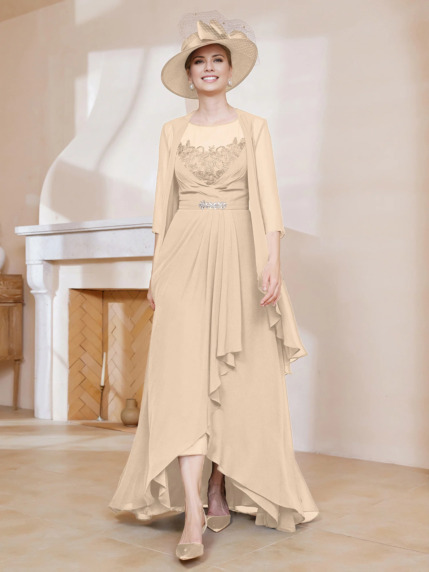 Vestido con volantes y cuello ilusorio combinado con chaqueta, vestido de madre de la novia.