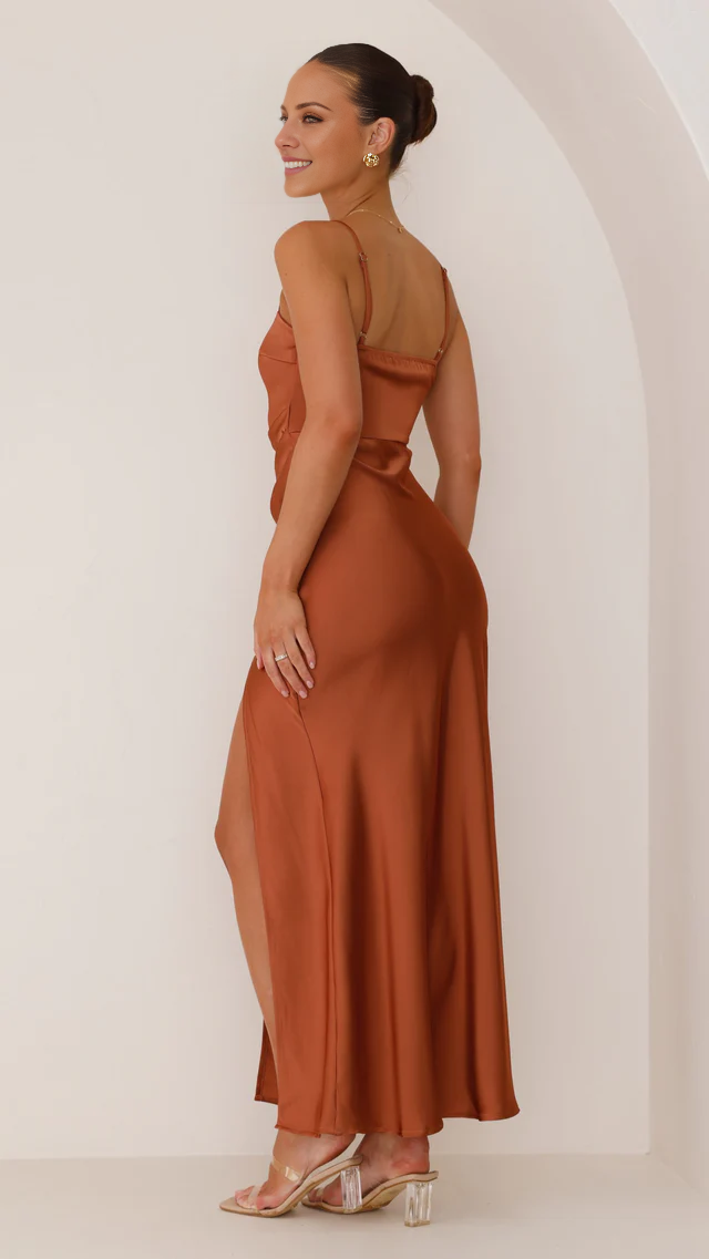 Vestido de fiesta largo Jimiss con escote cuadrado, tirantes finos, sin mangas y abertura lateral